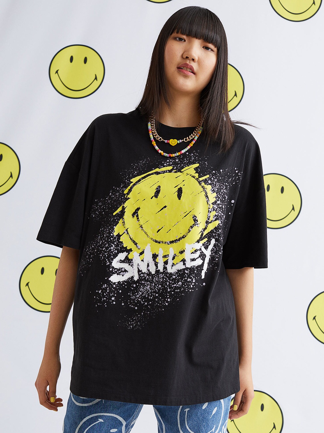 

H&M Women Black & Yellow Printed Longline Oversized T-shirt