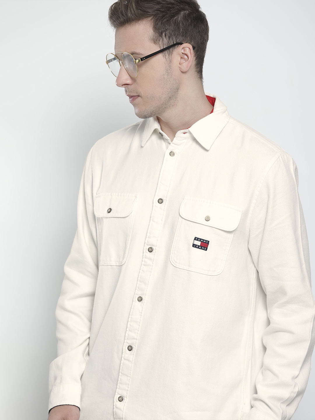 

Tommy Hilfiger Men White Solid Welt Pocket Casual Shirt