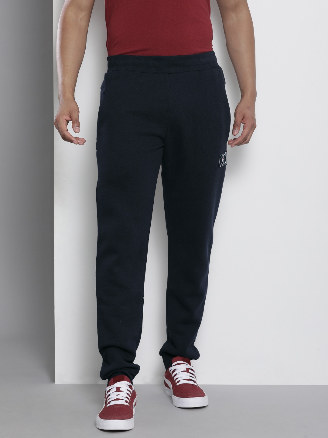 

Tommy Hilfiger Men Navy Blue Solid Joggers