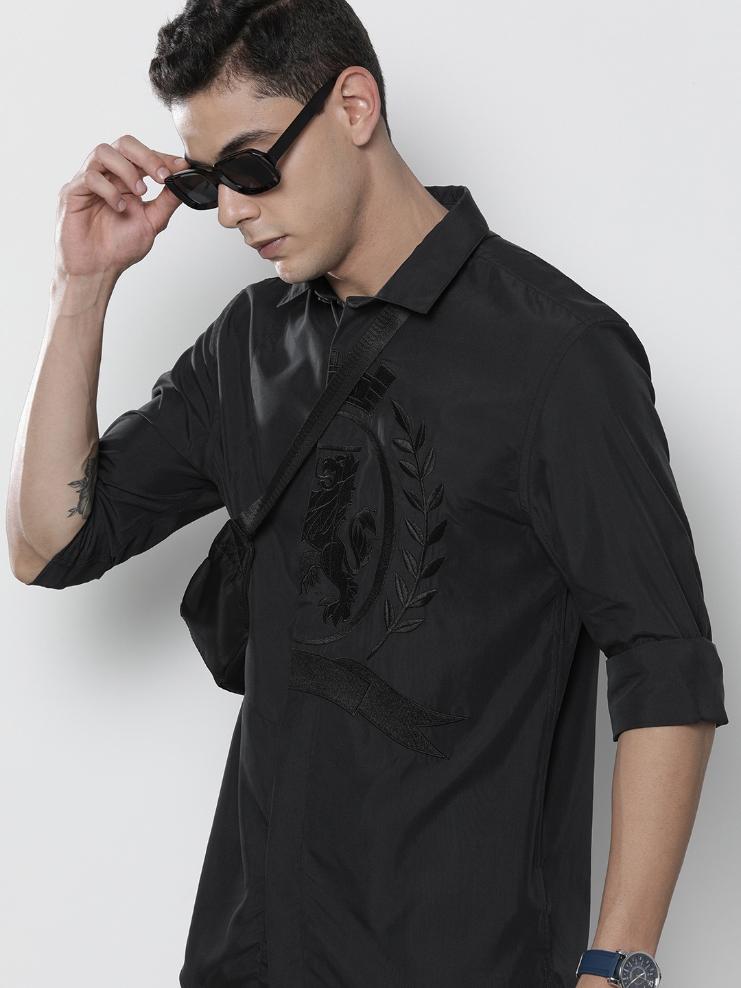 

Tommy Hilfiger Men Black Casual Shirt