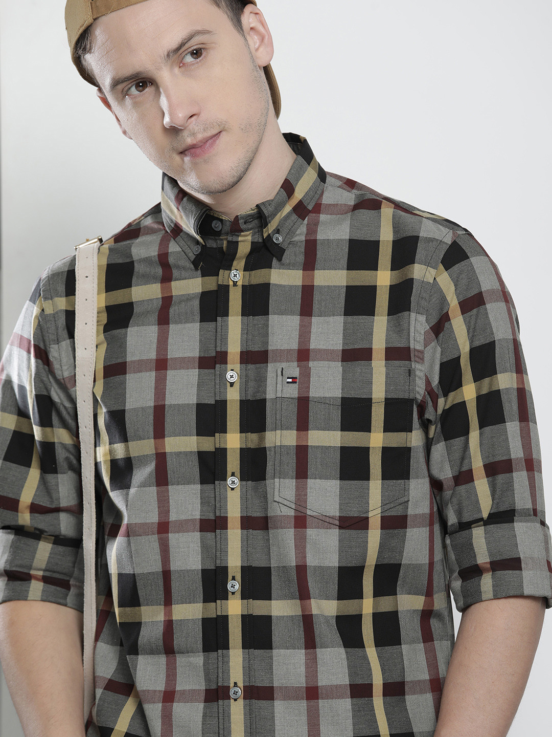 

Tommy Hilfiger Men Grey Tartan Checked Casual Shirt