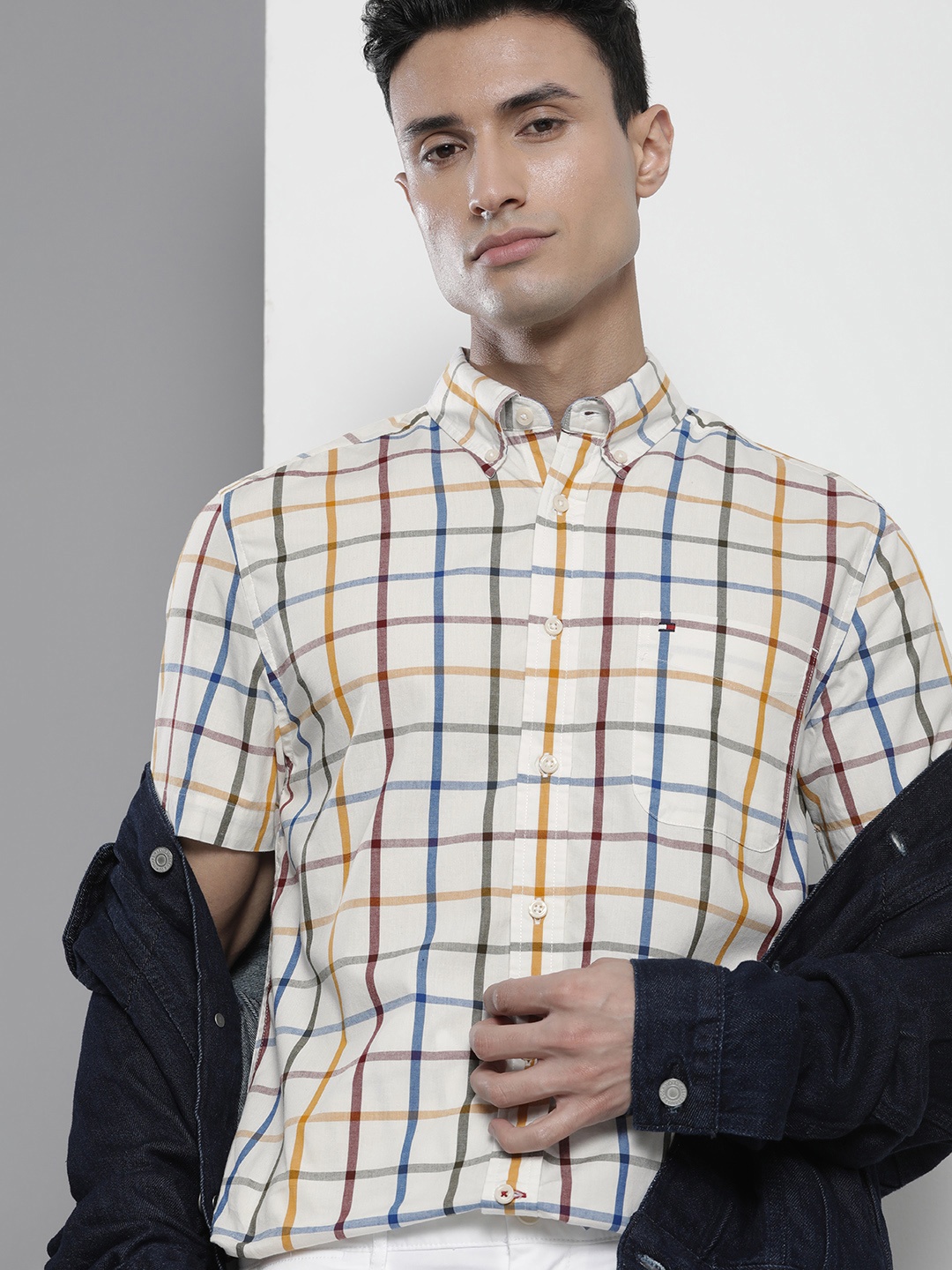 

Tommy Hilfiger Men Custom Windowpane Checks Casual Shirt, Off white