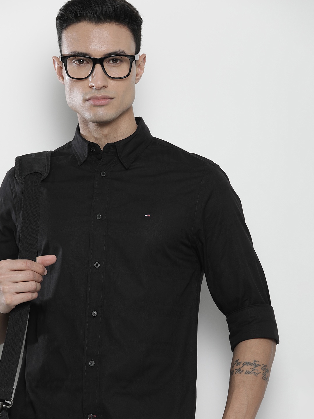 

Tommy Hilfiger Men Twill Pure Cotton Smart Casual Shirt, Black