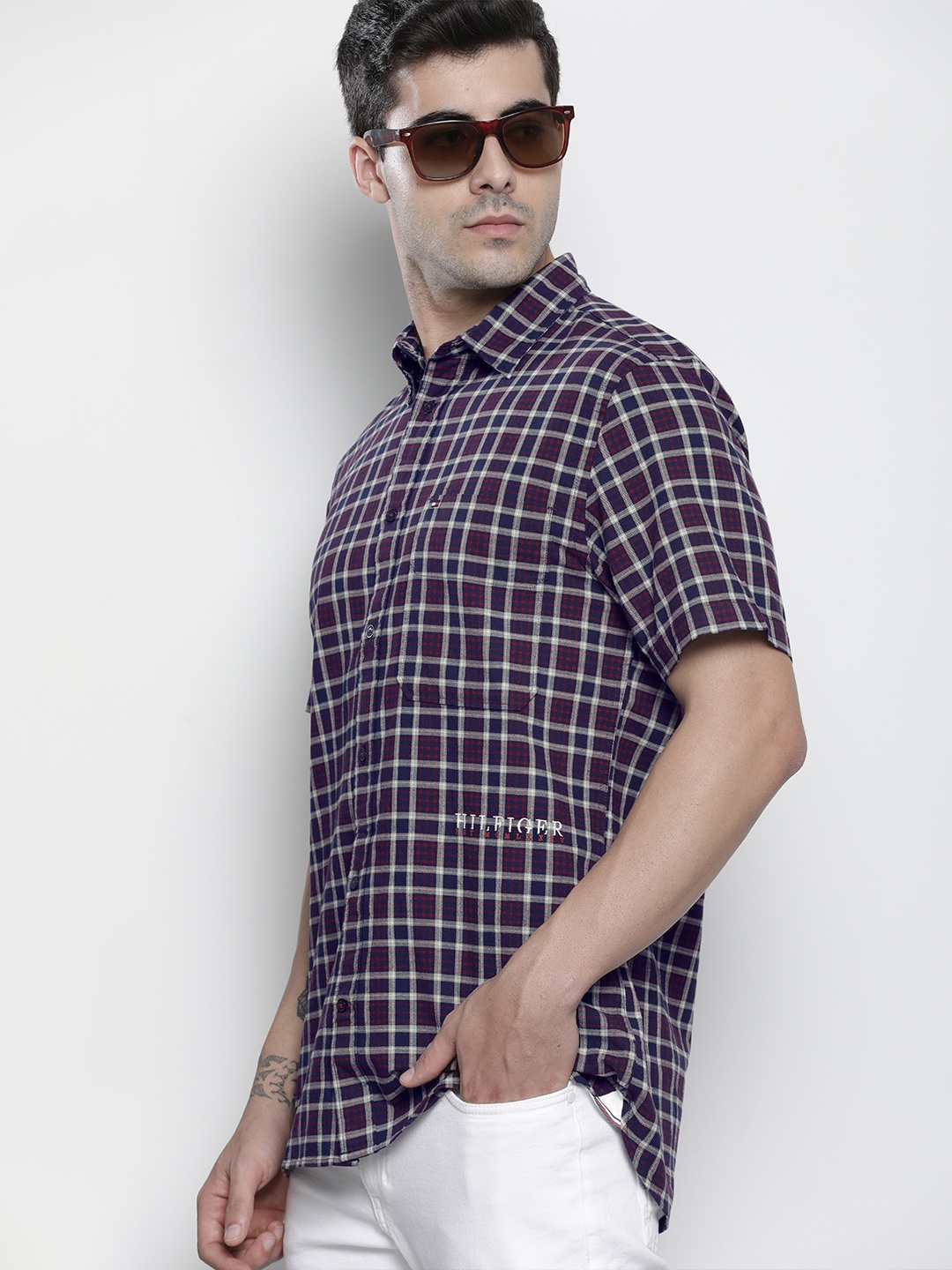 

Tommy Hilfiger Men Navy Blue & Red Tartan Checked Pure Cotton Casual Shirt