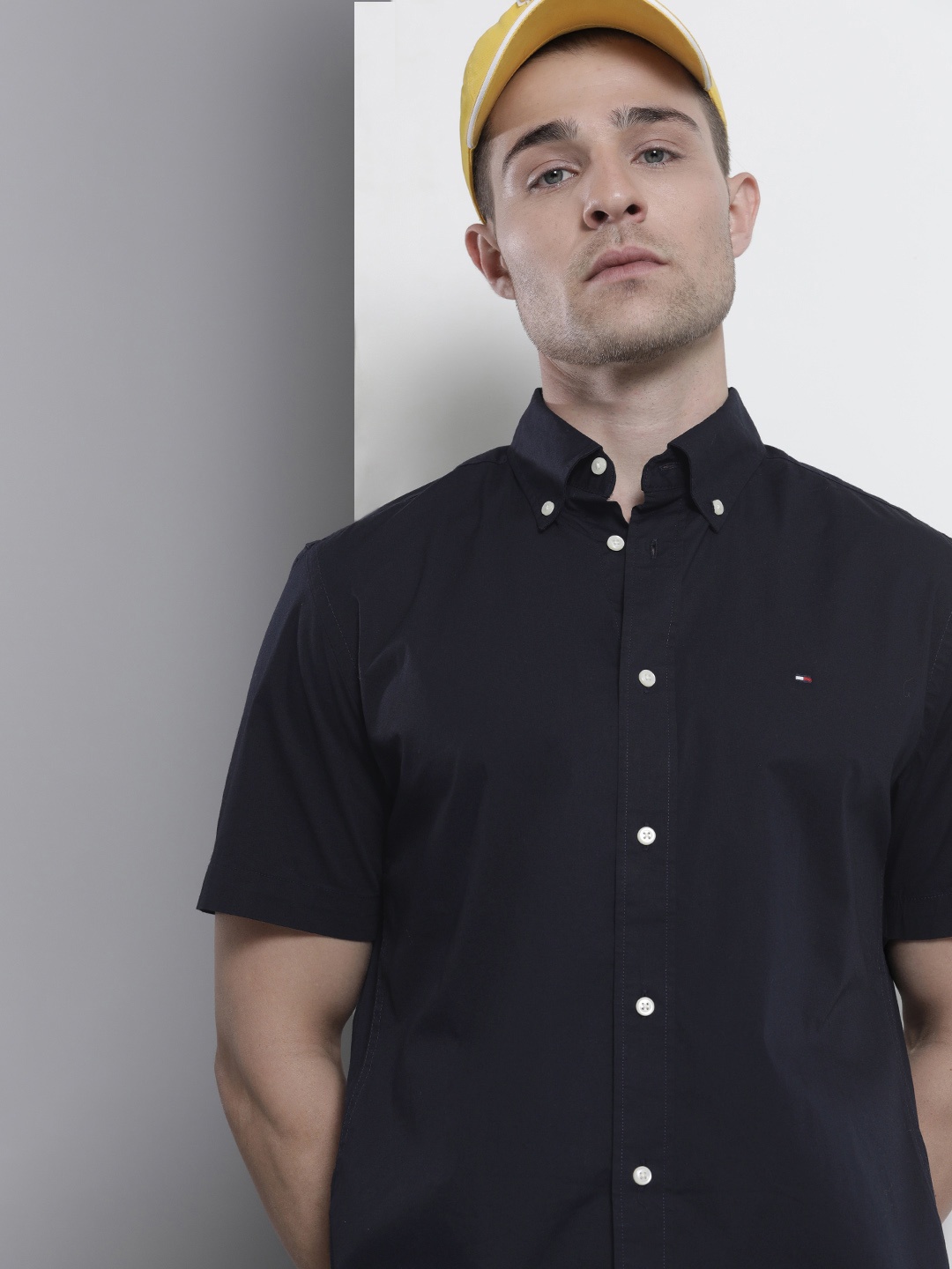 

Tommy Hilfiger Men Blue Solid Short Sleeved Casual Shirt