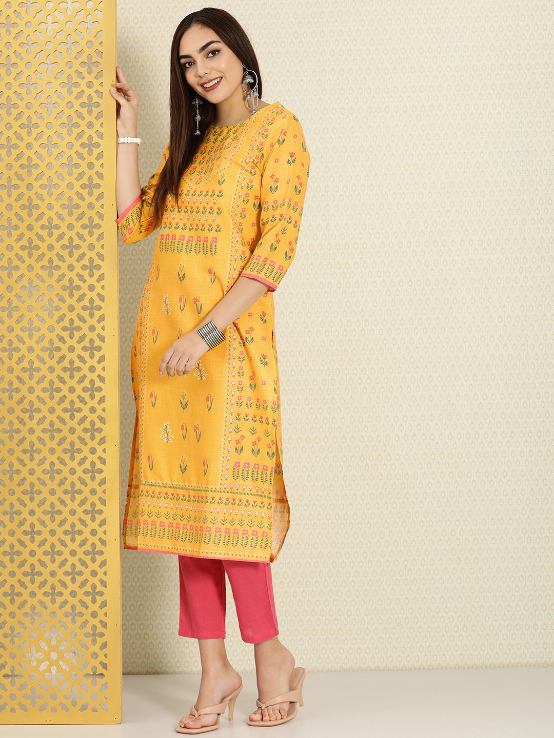 

House of Pataudi Women Yellow & Pink Floral Printed Rozana Kurta