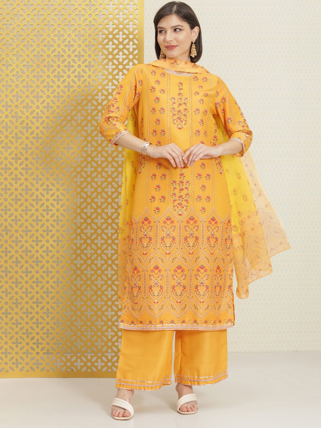 

House of Pataudi Women Yellow Floral Printed Beads and Stones Kurta with Palazzos & With Dupatta