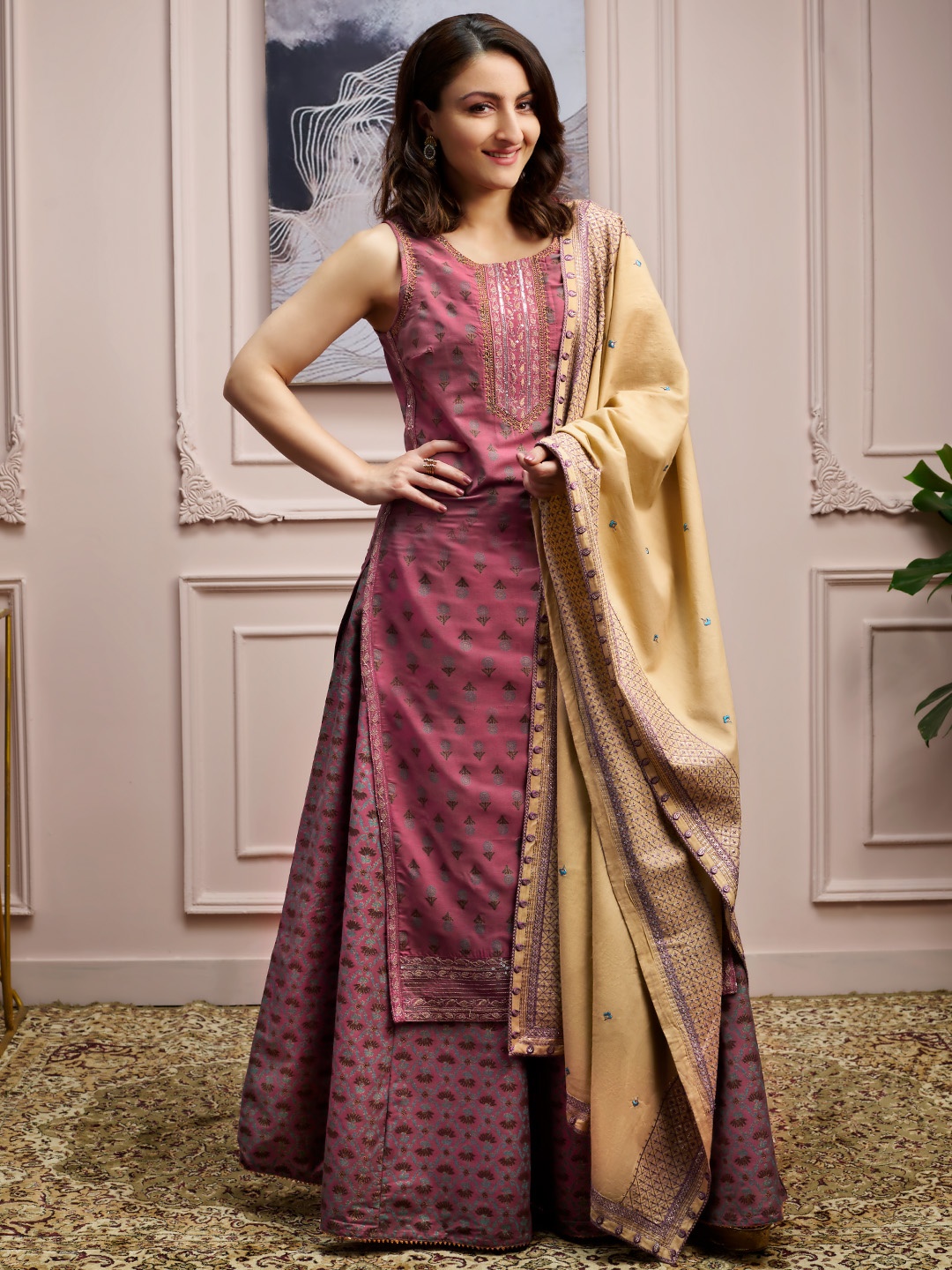 

House of Pataudi Jashn Kurta with Skirt & With Dupatta, Mauve