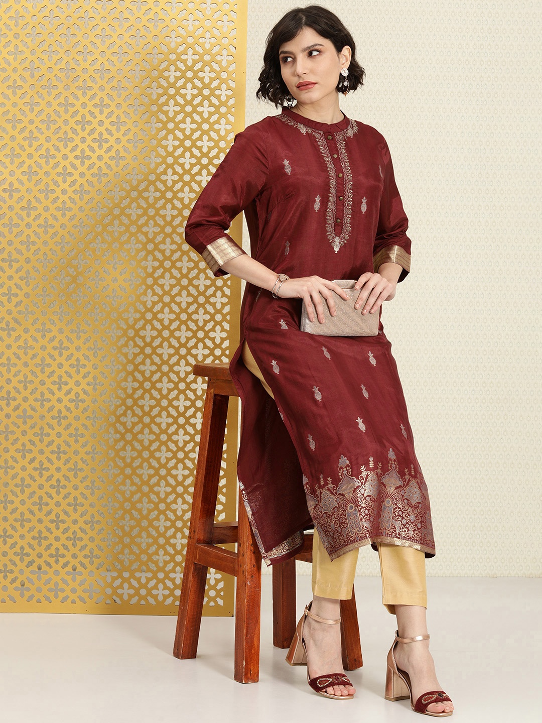 

House of Pataudi Women Maroon & Gold-Toned Ethnic Motifs Kurta