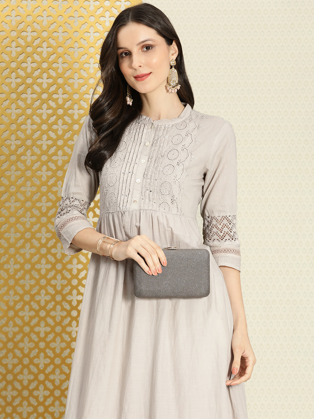 

House of Pataudi Women Grey Floral Embroidered Jashn Pure Cotton Kurta