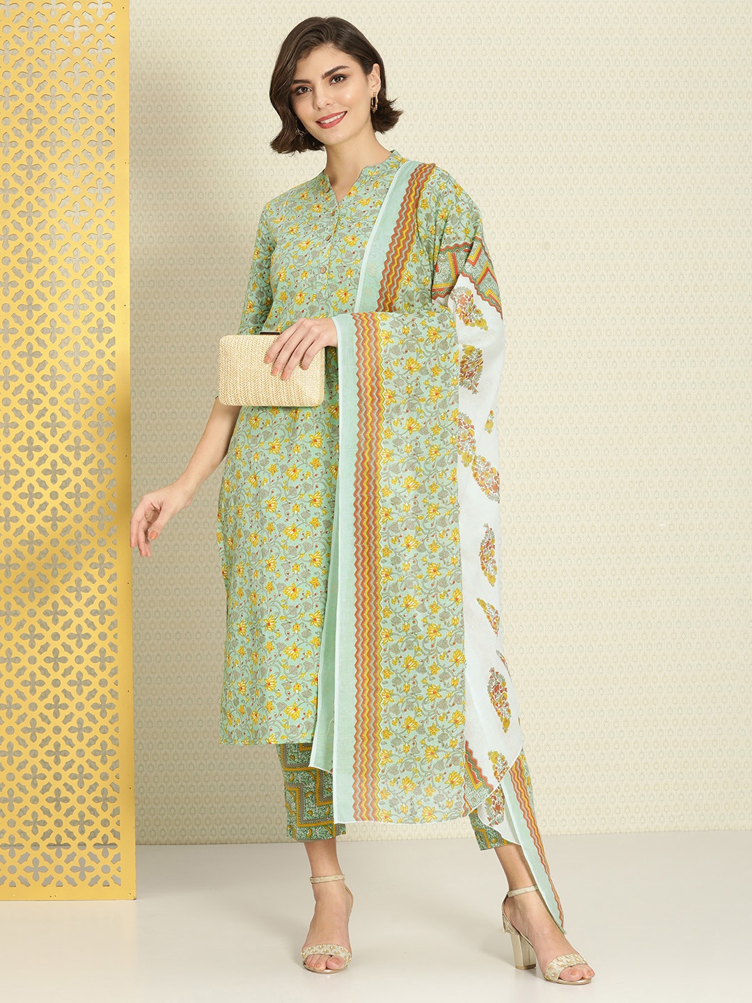 

House of Pataudi Women Green Floral Printed Pure Cotton Kurta with Trousers & With Dupatta