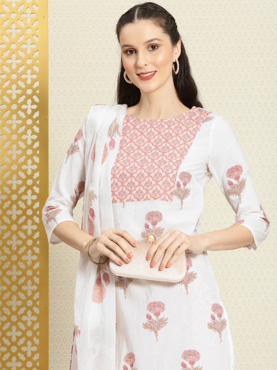 

House of Pataudi Women White Printed Rozana Pure Cotton Kurta with Trousers