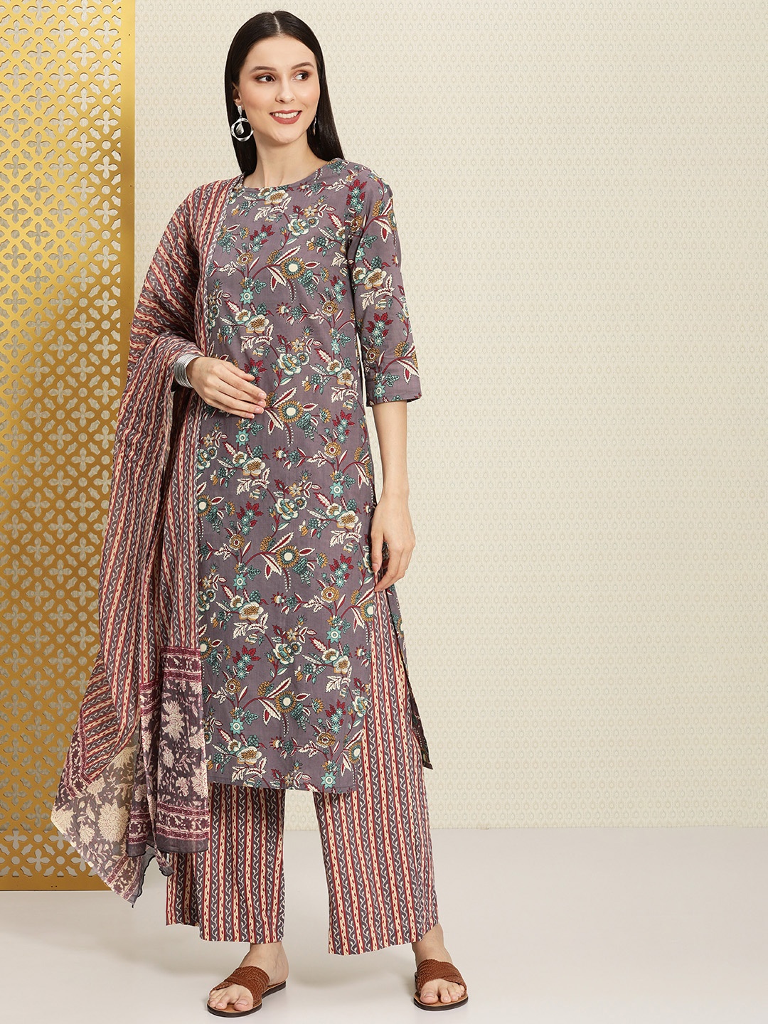 

House of Pataudi Women Grey Floral Printed Pure Cotton Kurta with Palazzos & With Dupatta