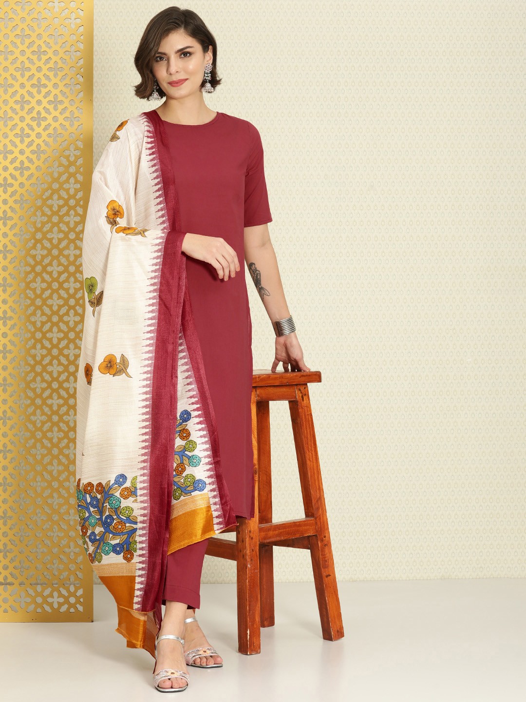 

House of Pataudi Women Maroon Pure Cotton Kurta with Trousers & Dupatta