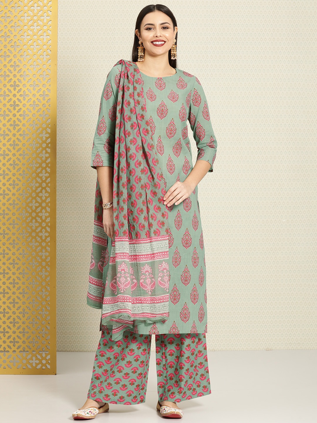 

House of Pataudi Women Grey Floral Printed Pure Cotton Kurta with Palazzos & With Dupatta