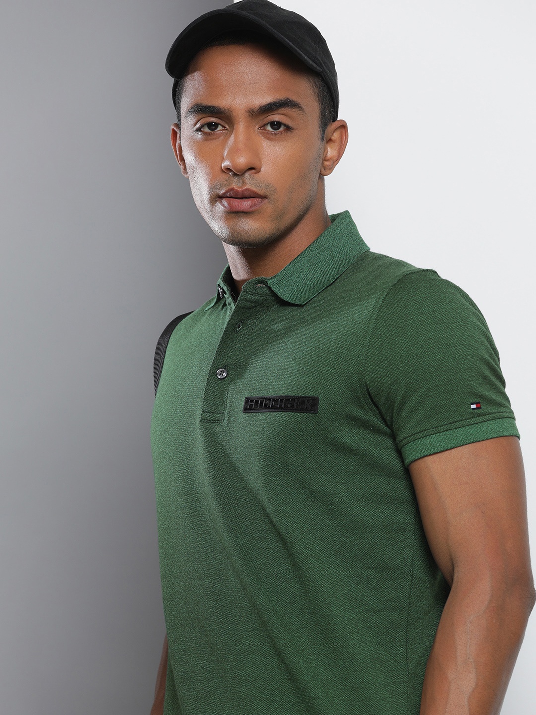 

Tommy Hilfiger Men Green Polo Collar Slim Fit T-shirt