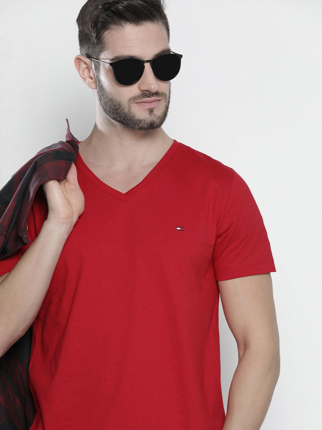 

Tommy Hilfiger Men Red Solid V-Neck Pure Cotton T-shirt