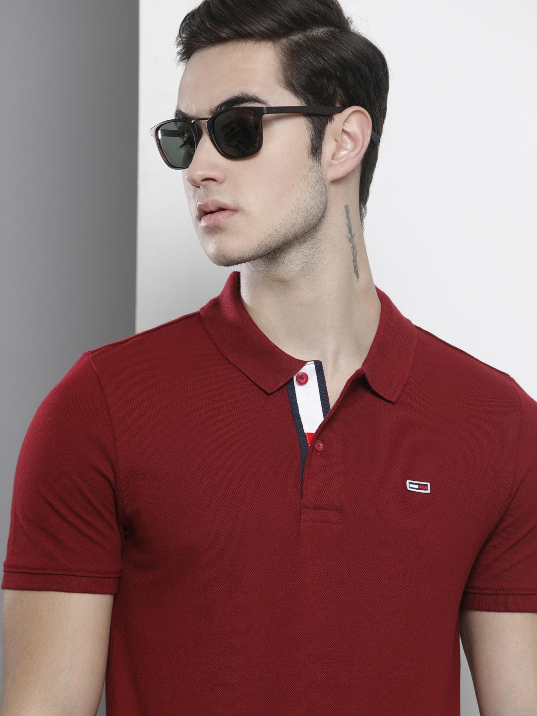 

Tommy Hilfiger Men Red Polo Collar Slim Fit T-shirt