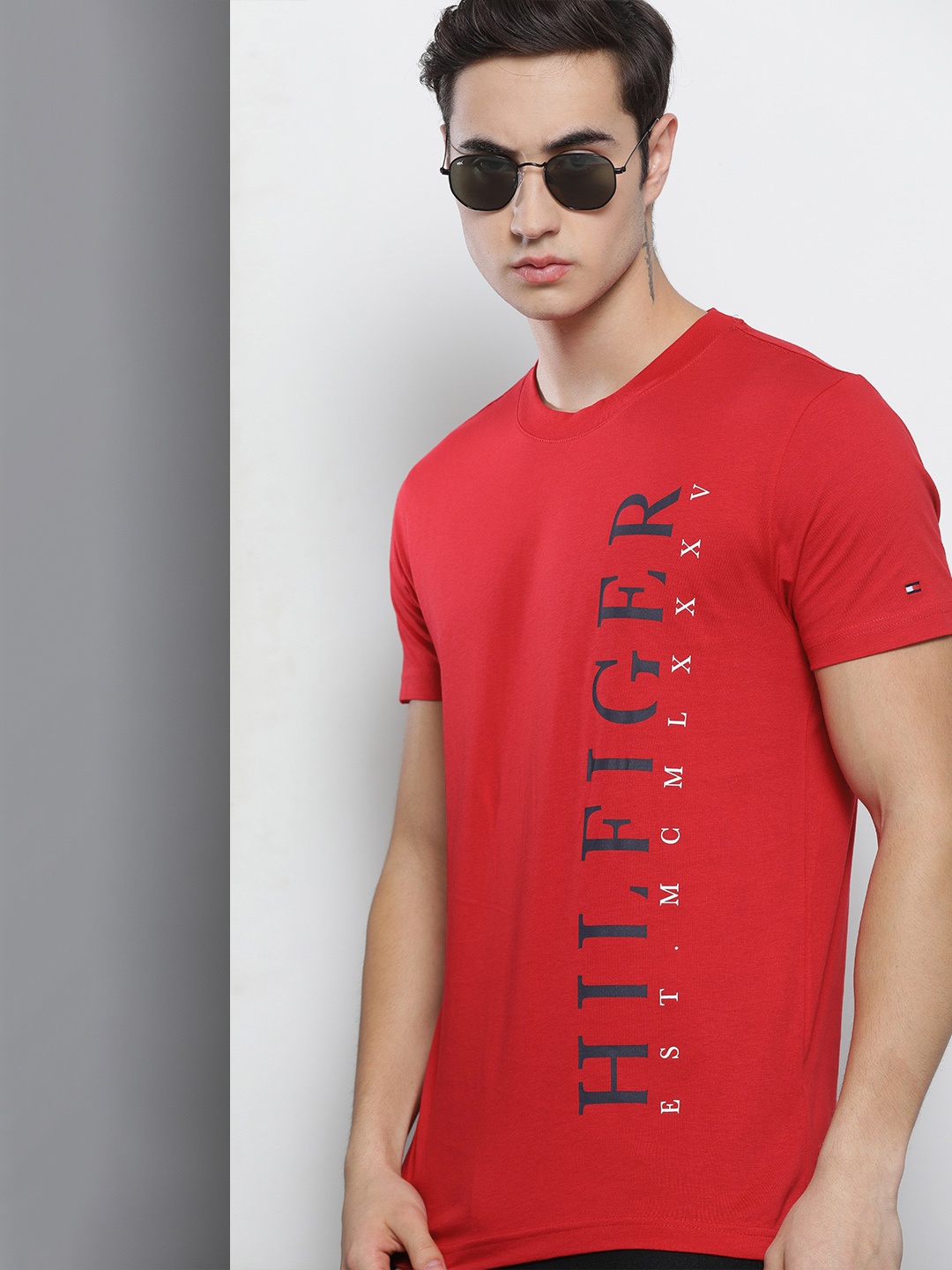 

Tommy Hilfiger Men Red Typography Printed Casual T-shirt