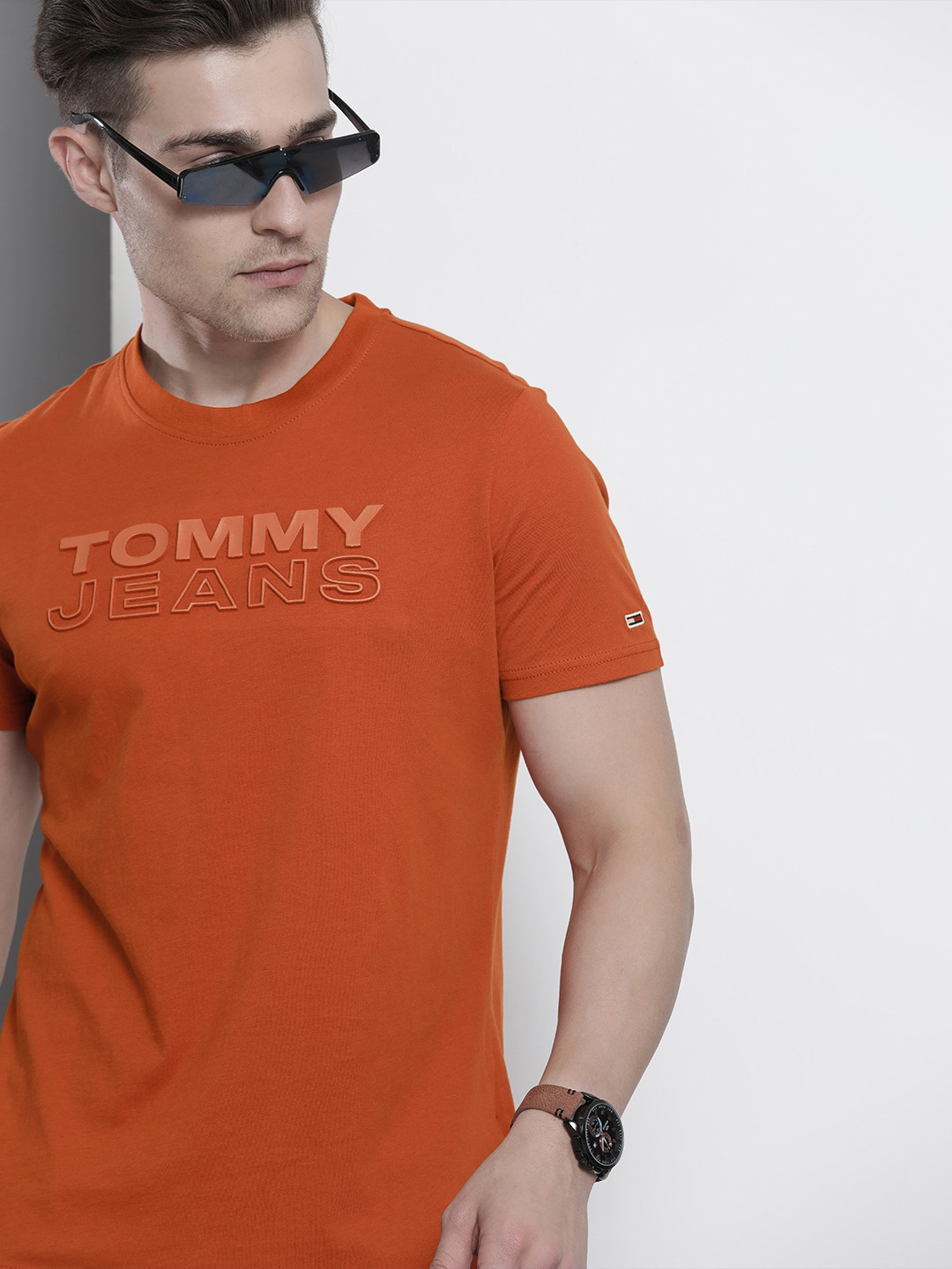 

Tommy Hilfiger Men Orange Brand Logo Printed Organic Cotton Slim Fit T-shirt