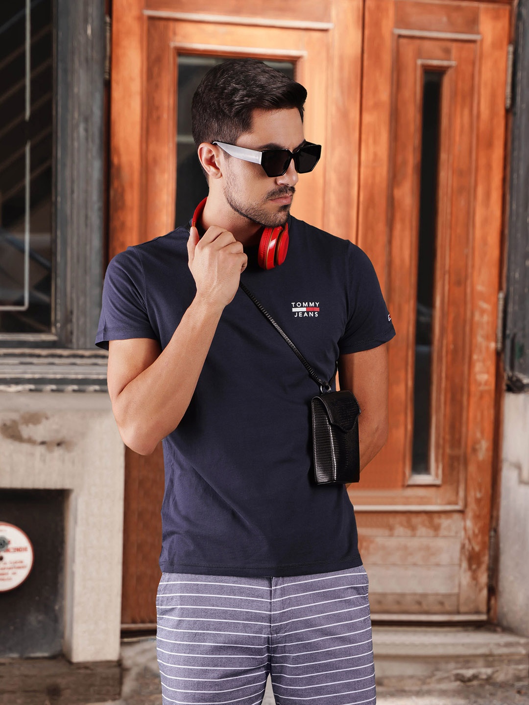 

Tommy Hilfiger Men Navy Blue Brand Logo Printed Pure Cotton Slim Fit T-shirt