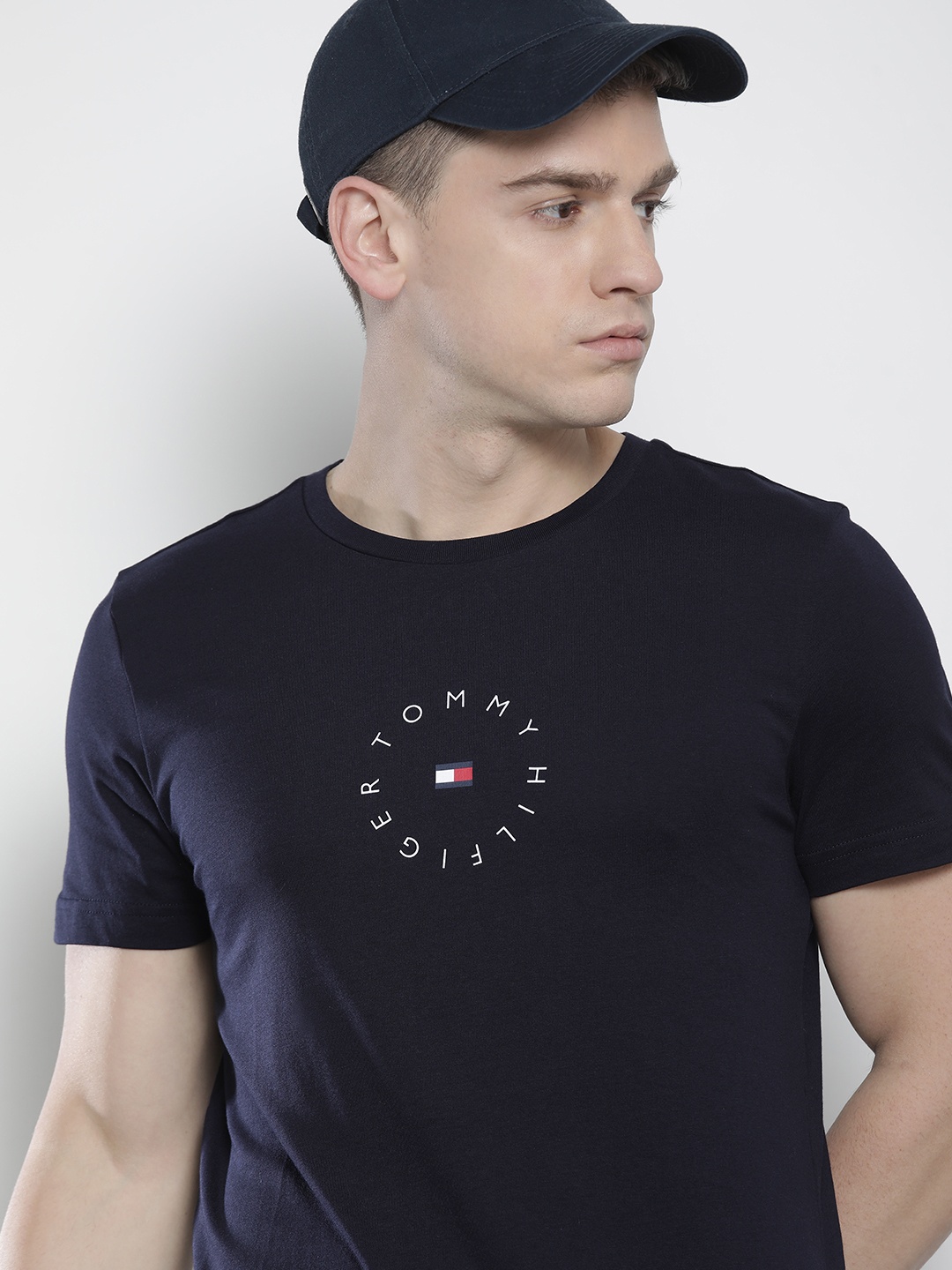

Tommy Hilfiger Men Navy Blue Brand Logo Printed Pure Cotton T-shirt