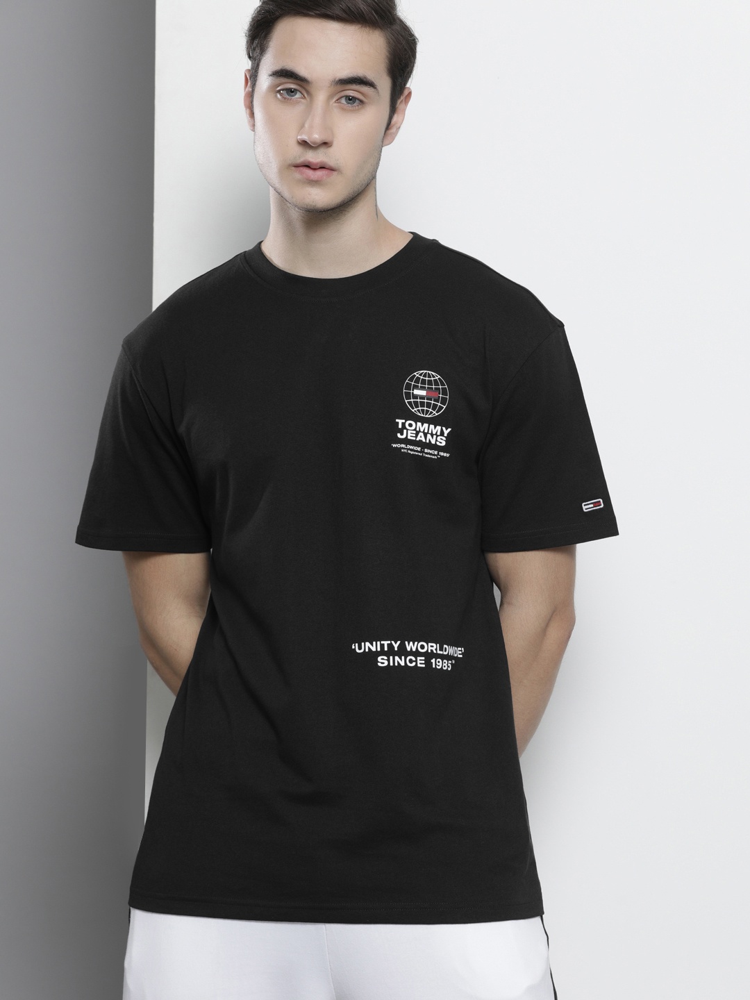 

Tommy Hilfiger Men Black Brand Logo Printed Drop-Shoulder Sleeves Organic Cotton T-shirt