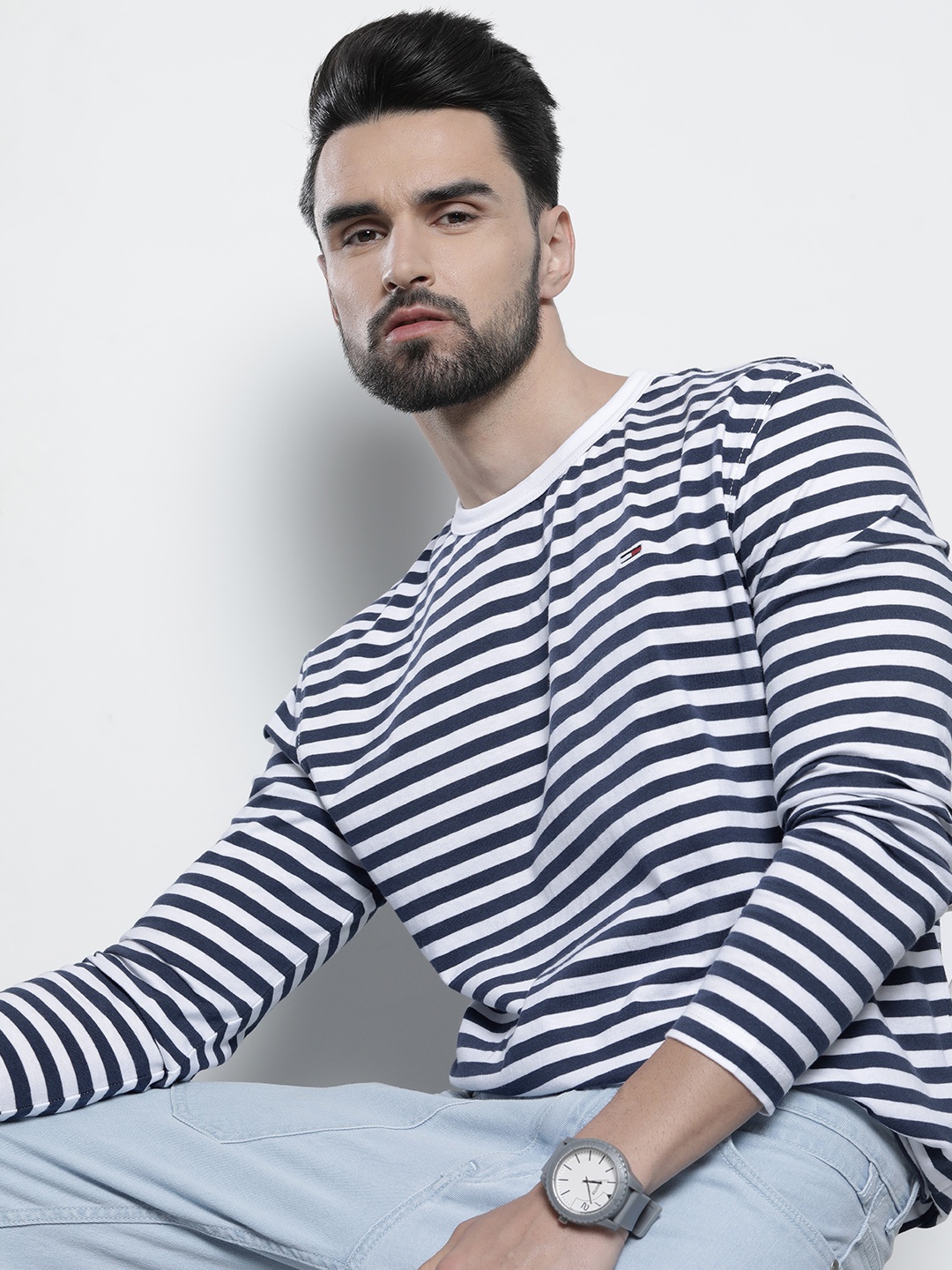 

Tommy Hilfiger Men Blue & Off White Striped Organic Cotton Casual T-shirt