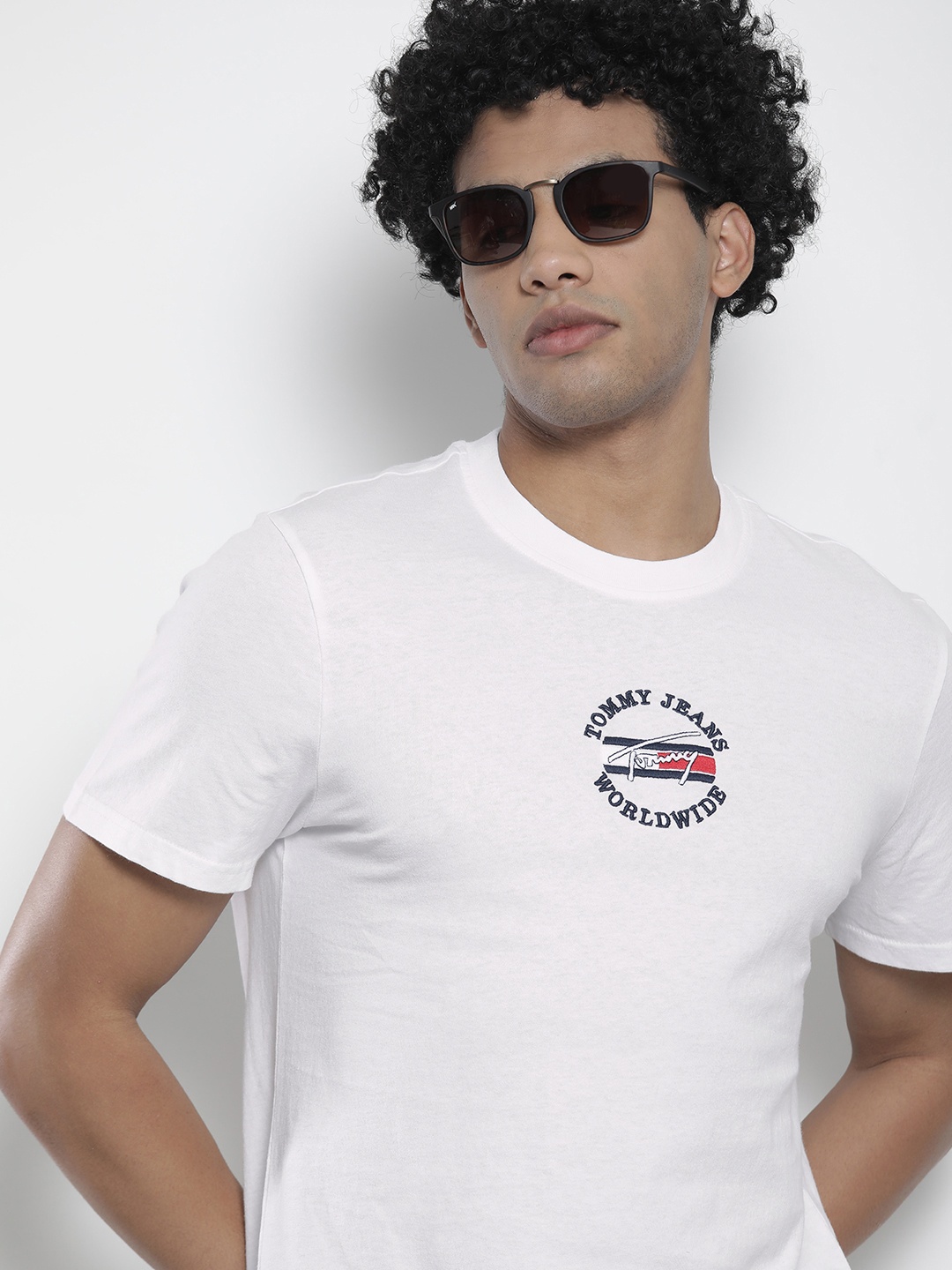 

Tommy Hilfiger Men White & Blue Printed T-shirt