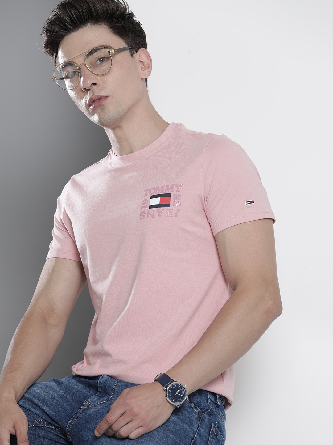 

Tommy Hilfiger Men Pink Printed Slim Fit T-shirt