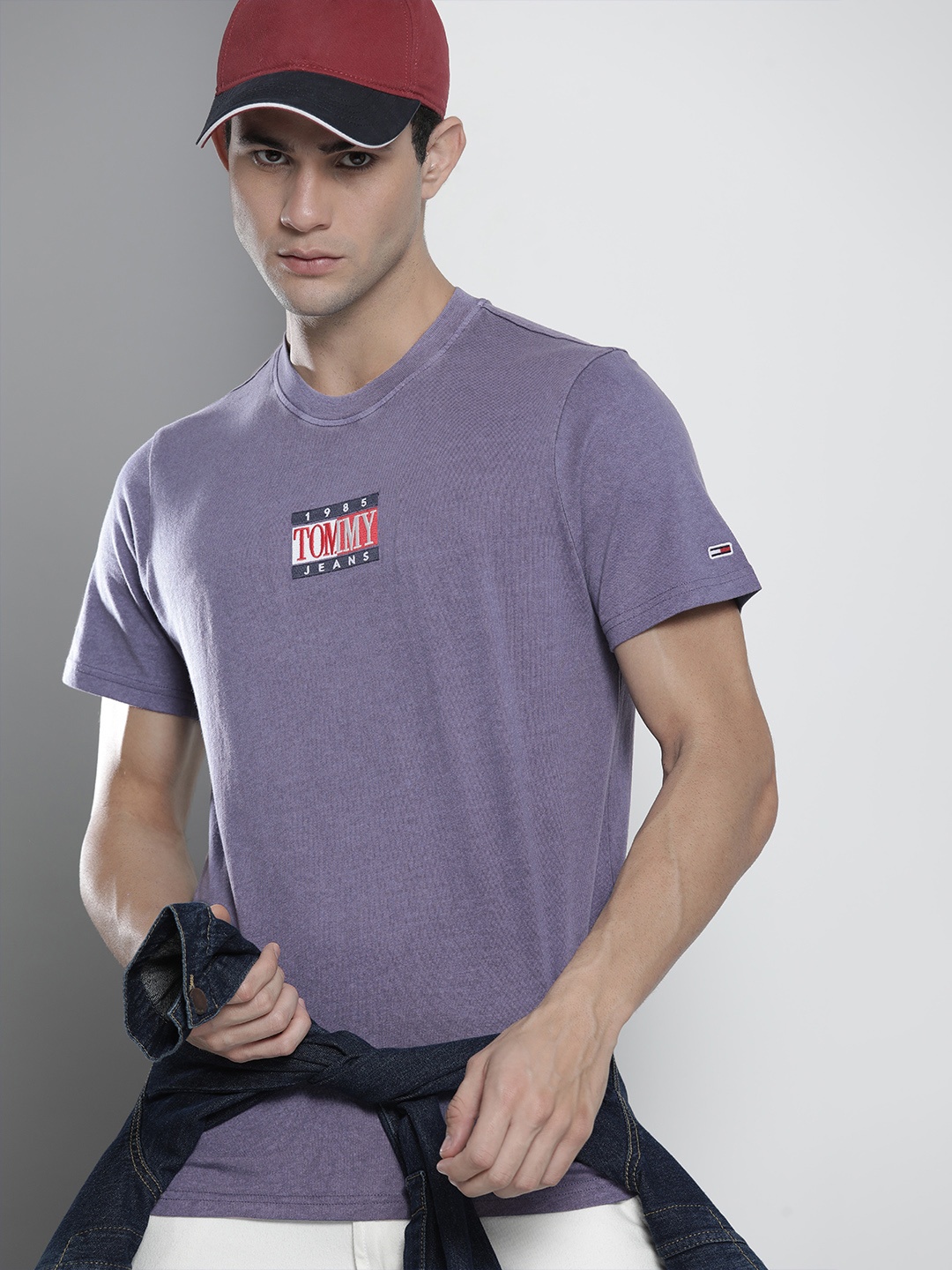 

Tommy Hilfiger Men Violet Brand Logo Printed Pure Cotton T-shirt