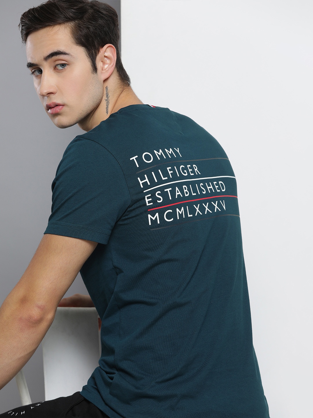 

Tommy Hilfiger Men Blue Typography Printed Casual T-shirt