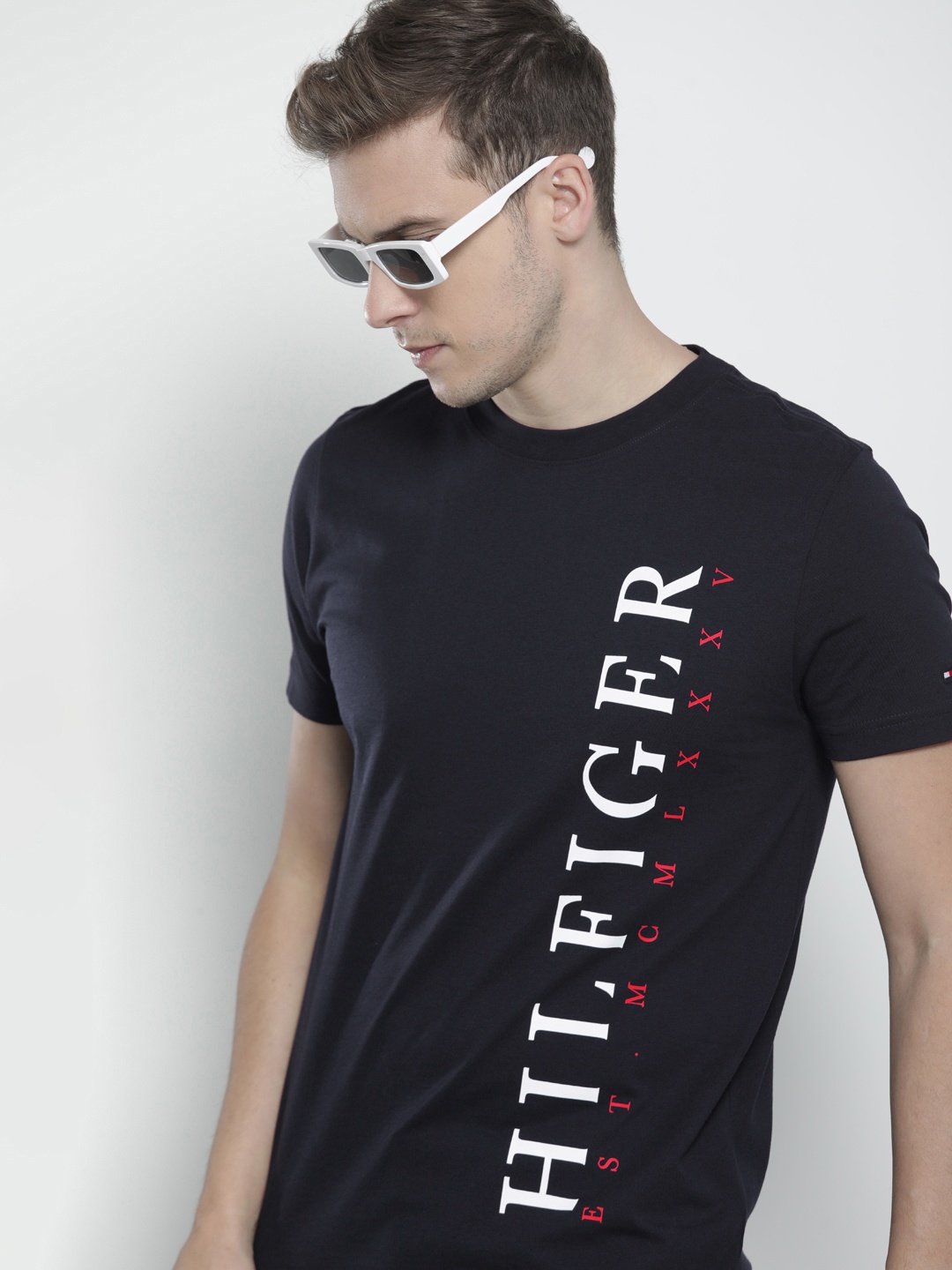 

Tommy Hilfiger Men Navy Blue Brand Logo Printed Pure Cotton T-shirt