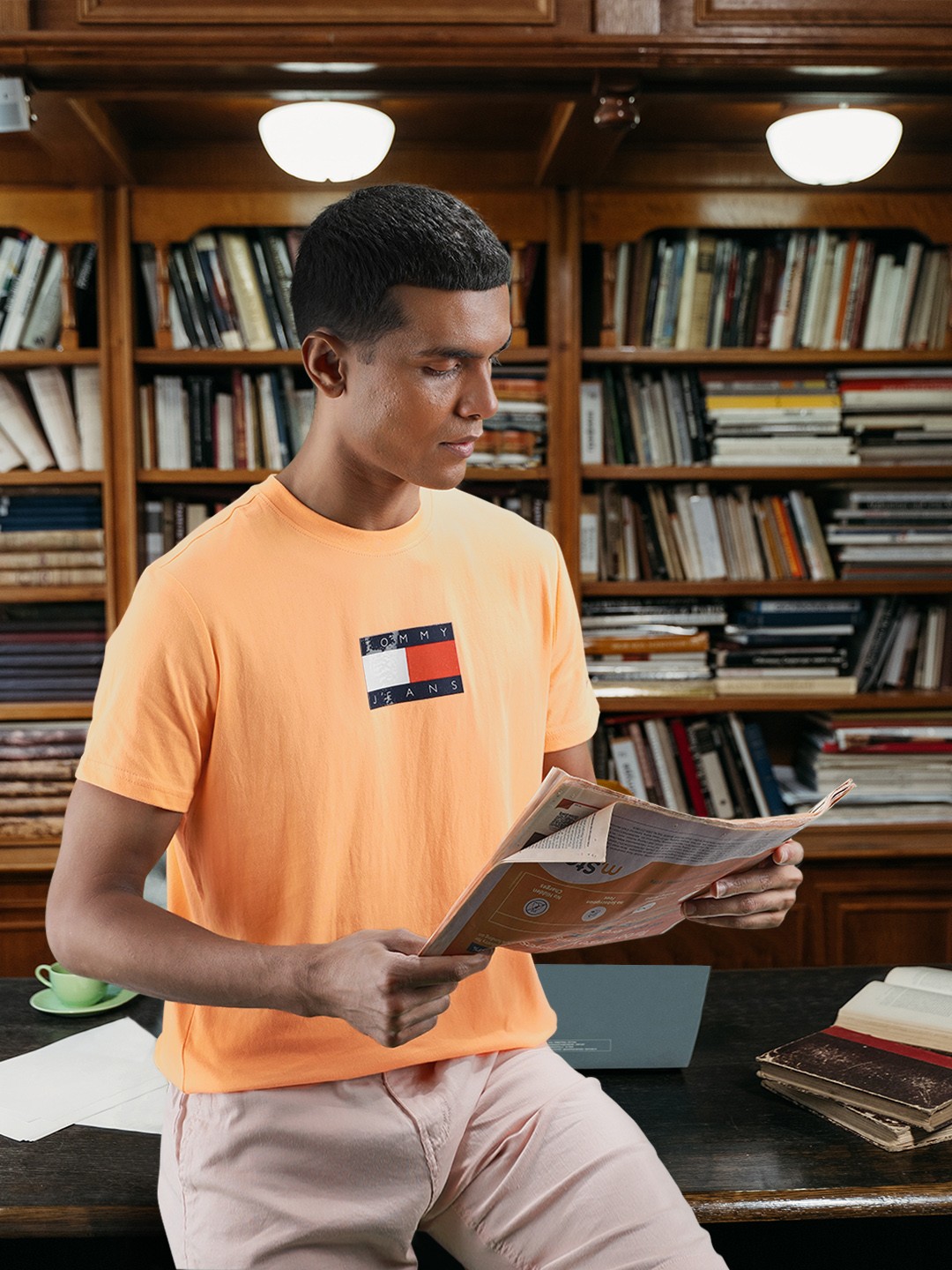 

Tommy Hilfiger Men Orange Brand Logo Printed Slim Fit Organic Cotton Casual T-shirt