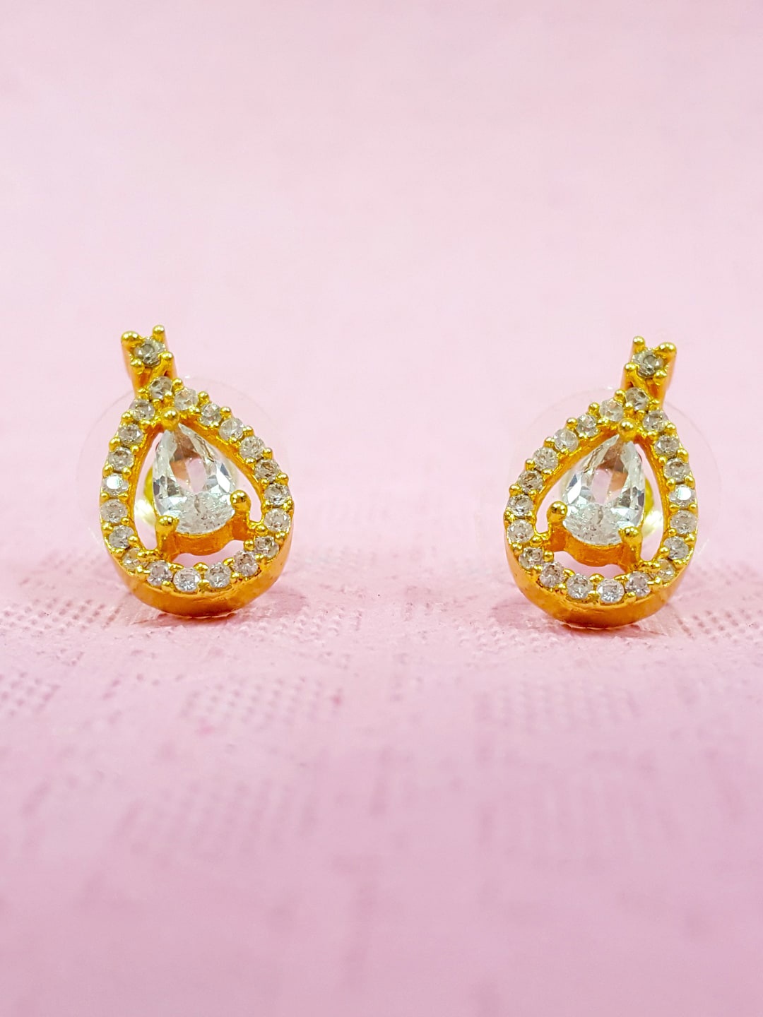 

OOMPH Gold-Toned Cubic Zirconia Studded Teardrop Shaped Studs