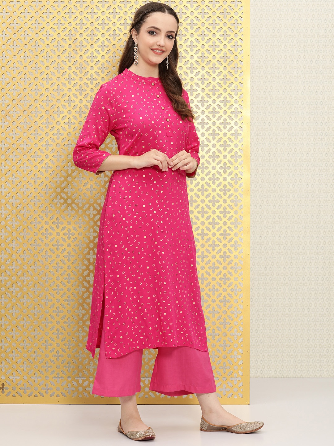

Ode by House of Pataudi Women Pink Printed Straight Kurta