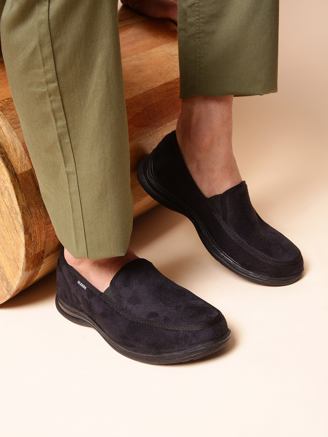 

Liberty Men Black Textured Slip-On Sneakers