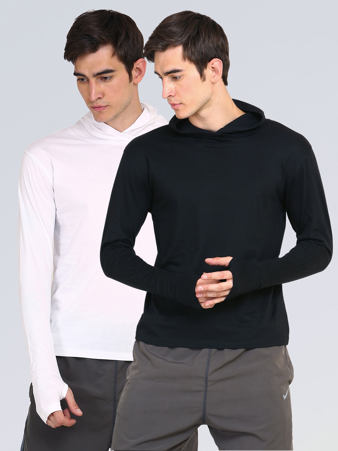 

appulse Men Black & White Pack Of 2 Slim Fit Cotton Thumb-Open T-shirts