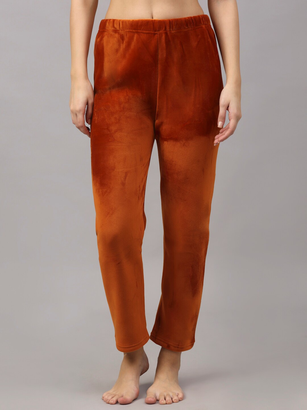 

NEUDIS Women Brown Solid Fleece Lounge Pants