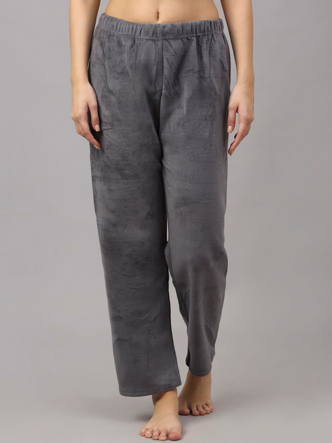 

NEUDIS Women Grey Solid Fleece Lounge Pants