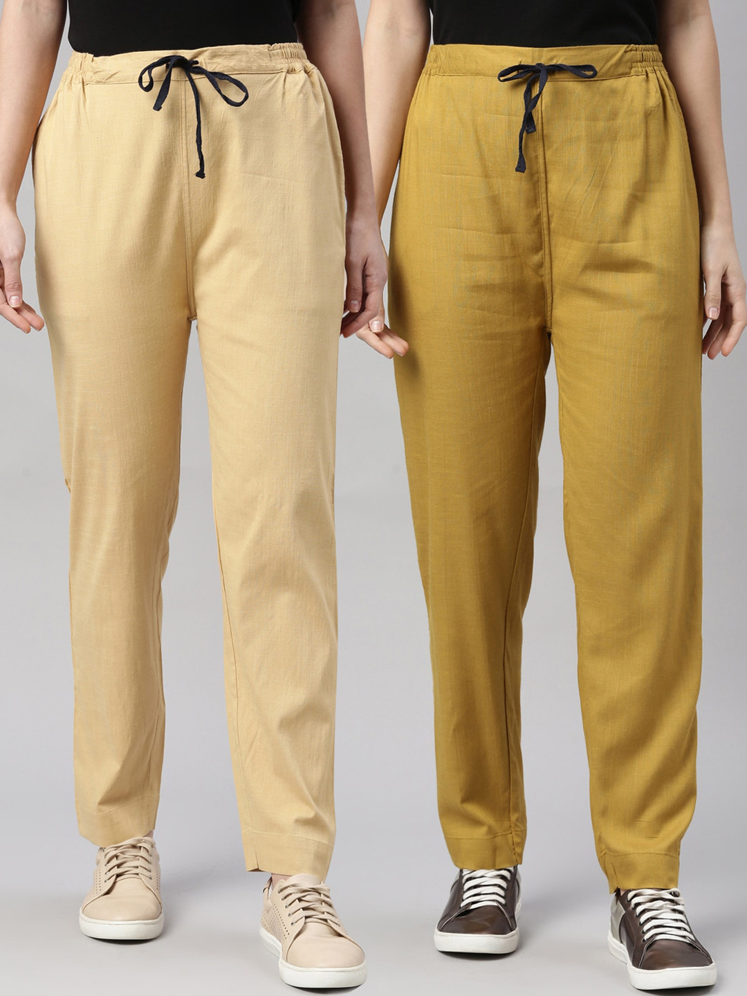 

Kryptic Women Cream-Coloured Joggers Trousers