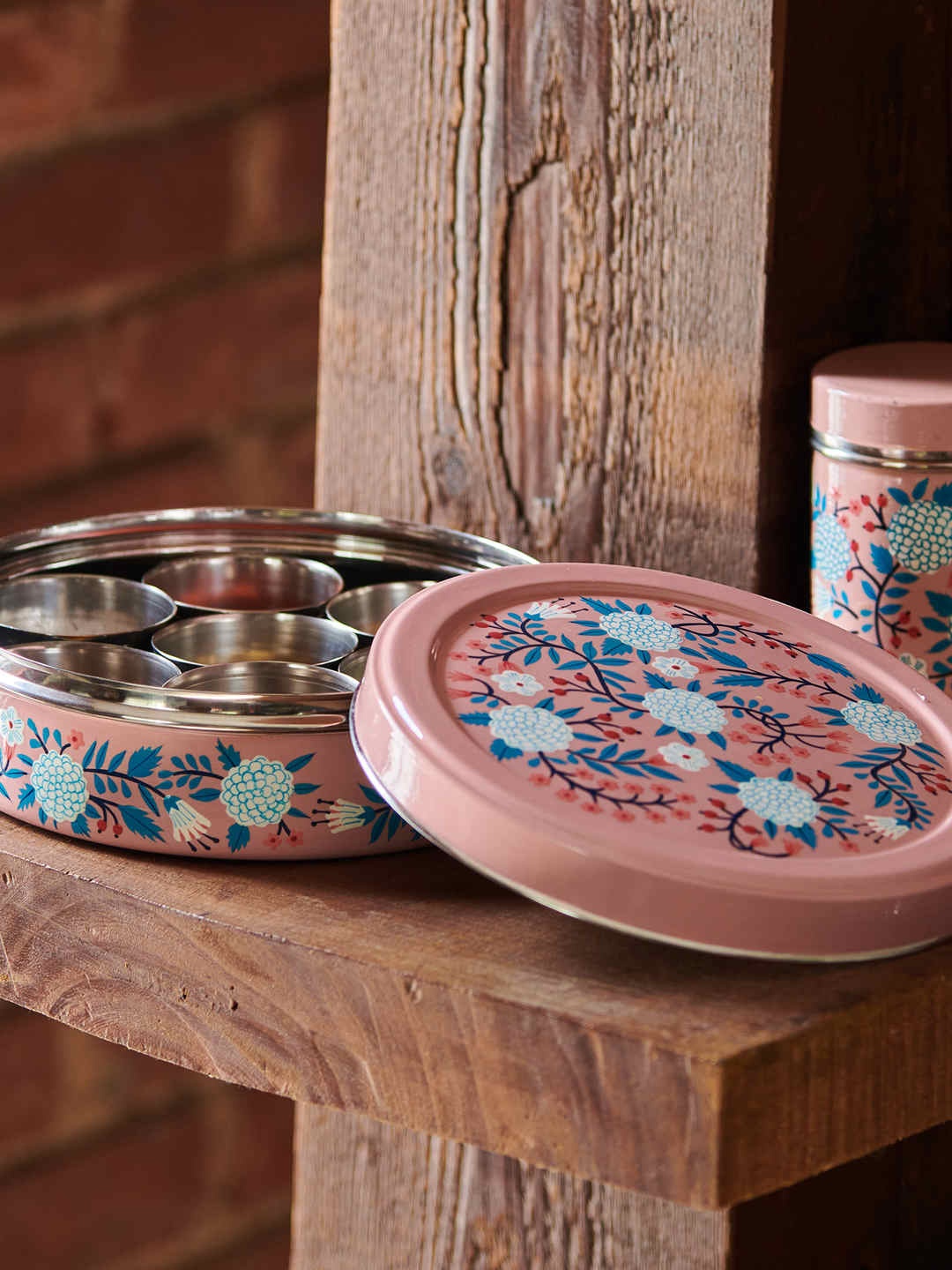 

Chumbak Peach-Coloured Floral Spice box