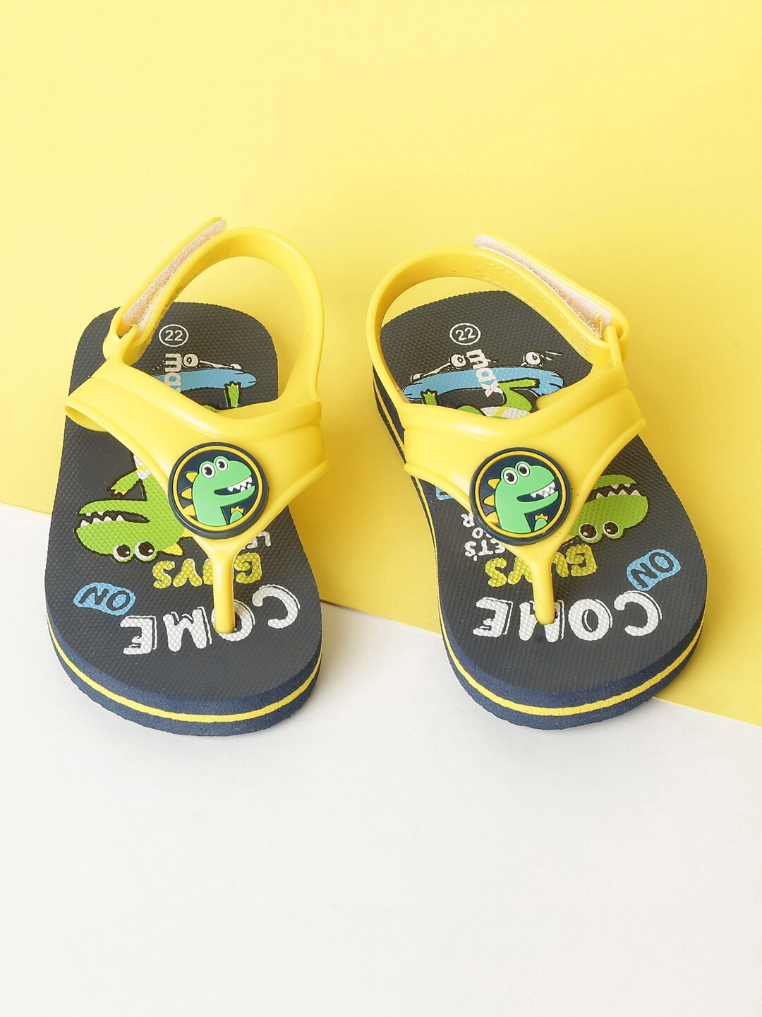 

max Boys Navy Blue & Yellow Printed Thong Flip-Flops