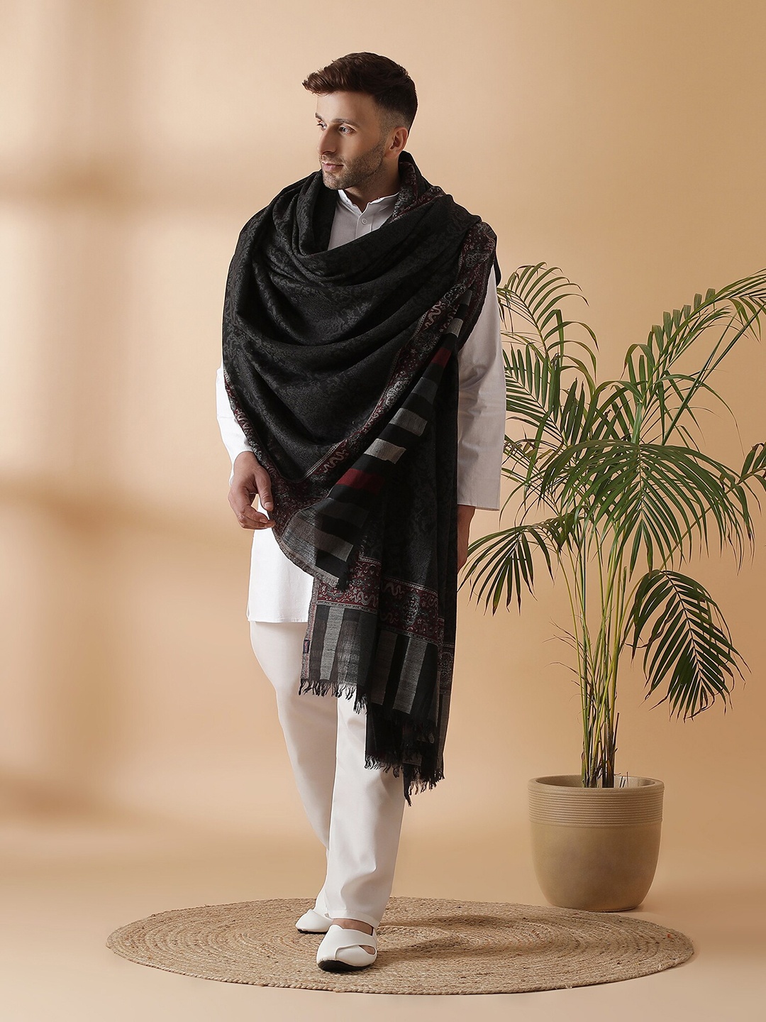 

SHINGORA Men Black & Grey Woven-Design Woolen Shawl