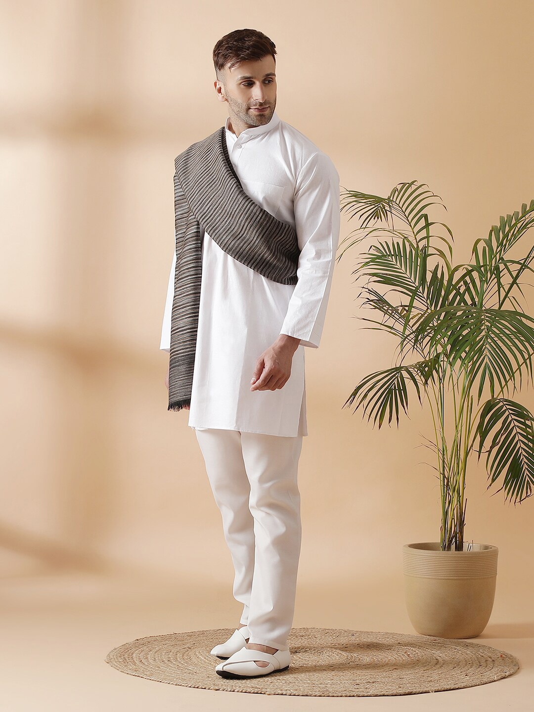 

SHINGORA Men Grey & Beige Woven-Design Pure Woolen Shawl
