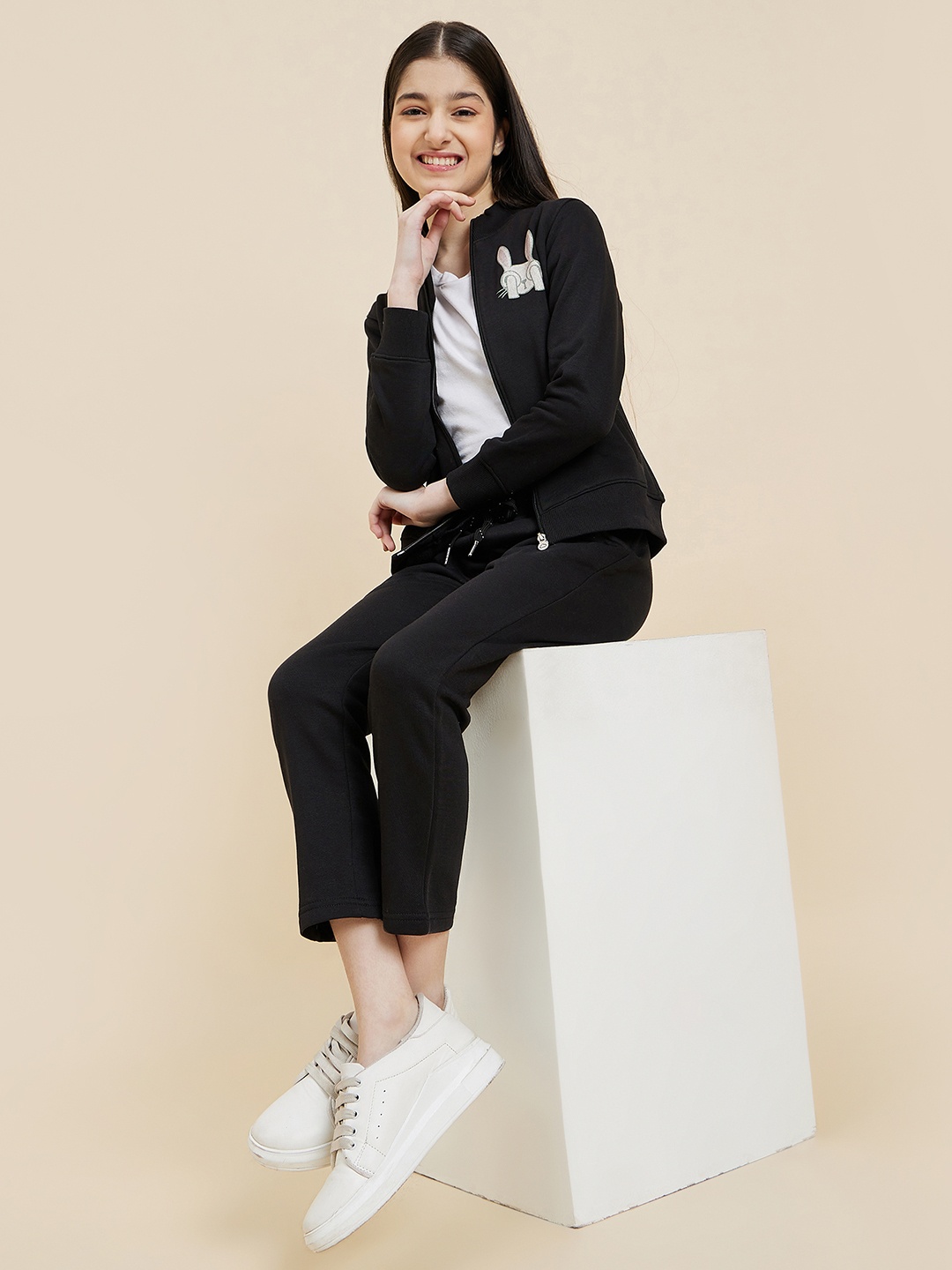 

Sweet Dreams Girls Black Solid Tracksuit