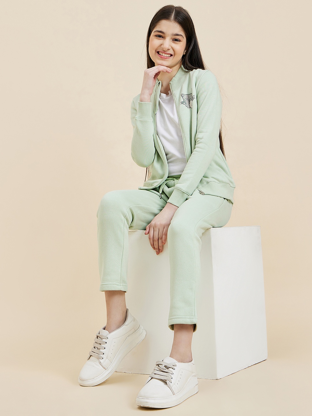 

Sweet Dreams Girls Green Solid Tracksuit