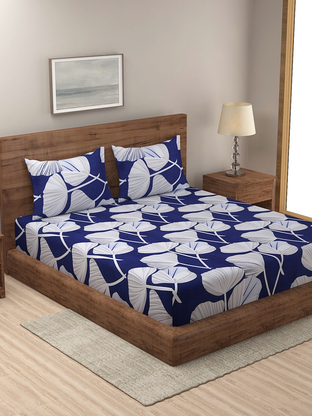 

TAG 7 Navy Blue & White Floral 210 TC King Bedsheet with 2 Pillow Covers