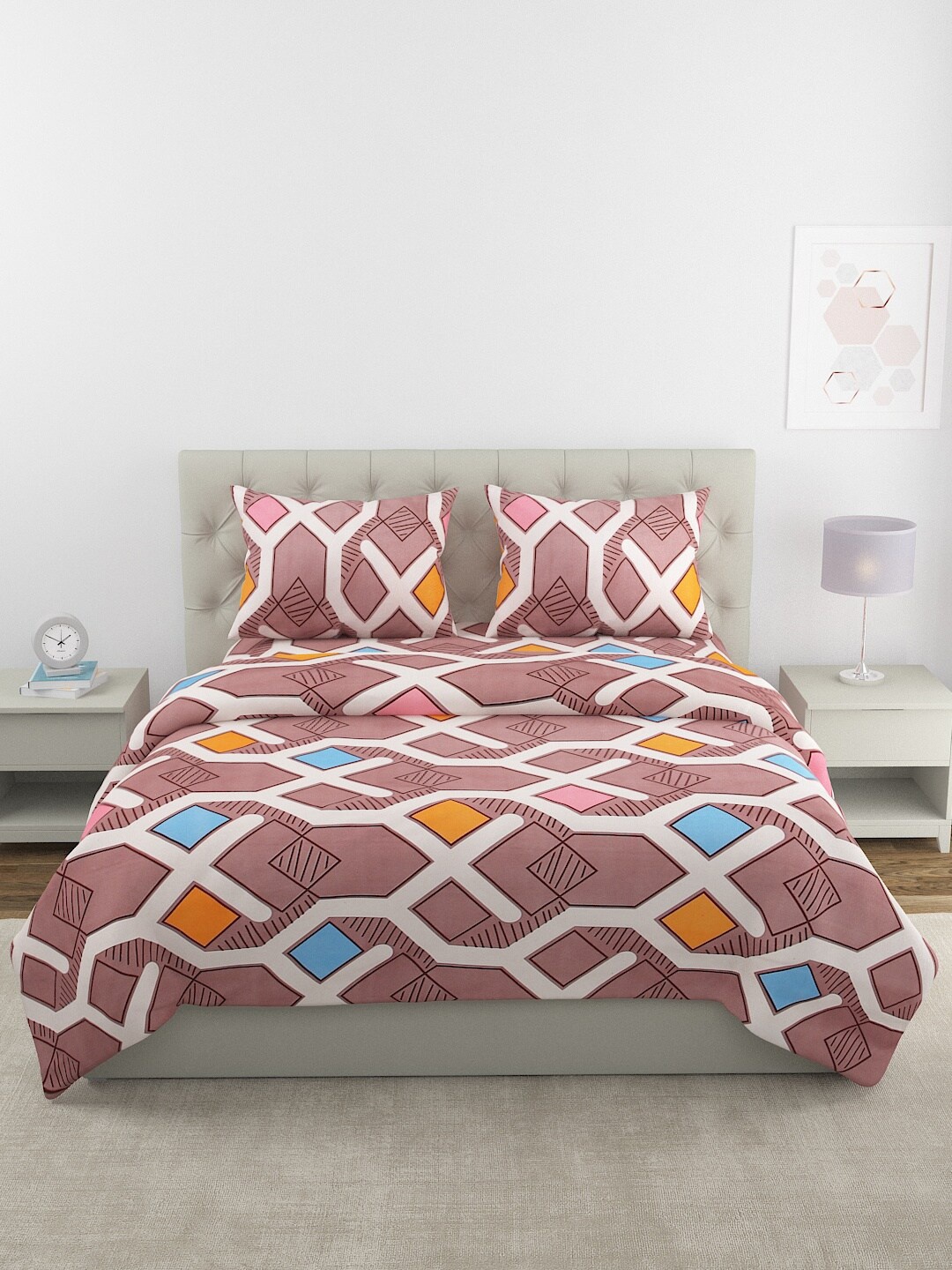 

ROMEE White & Mauve Geometric Printed King Size Pure Cotton Bedding Set