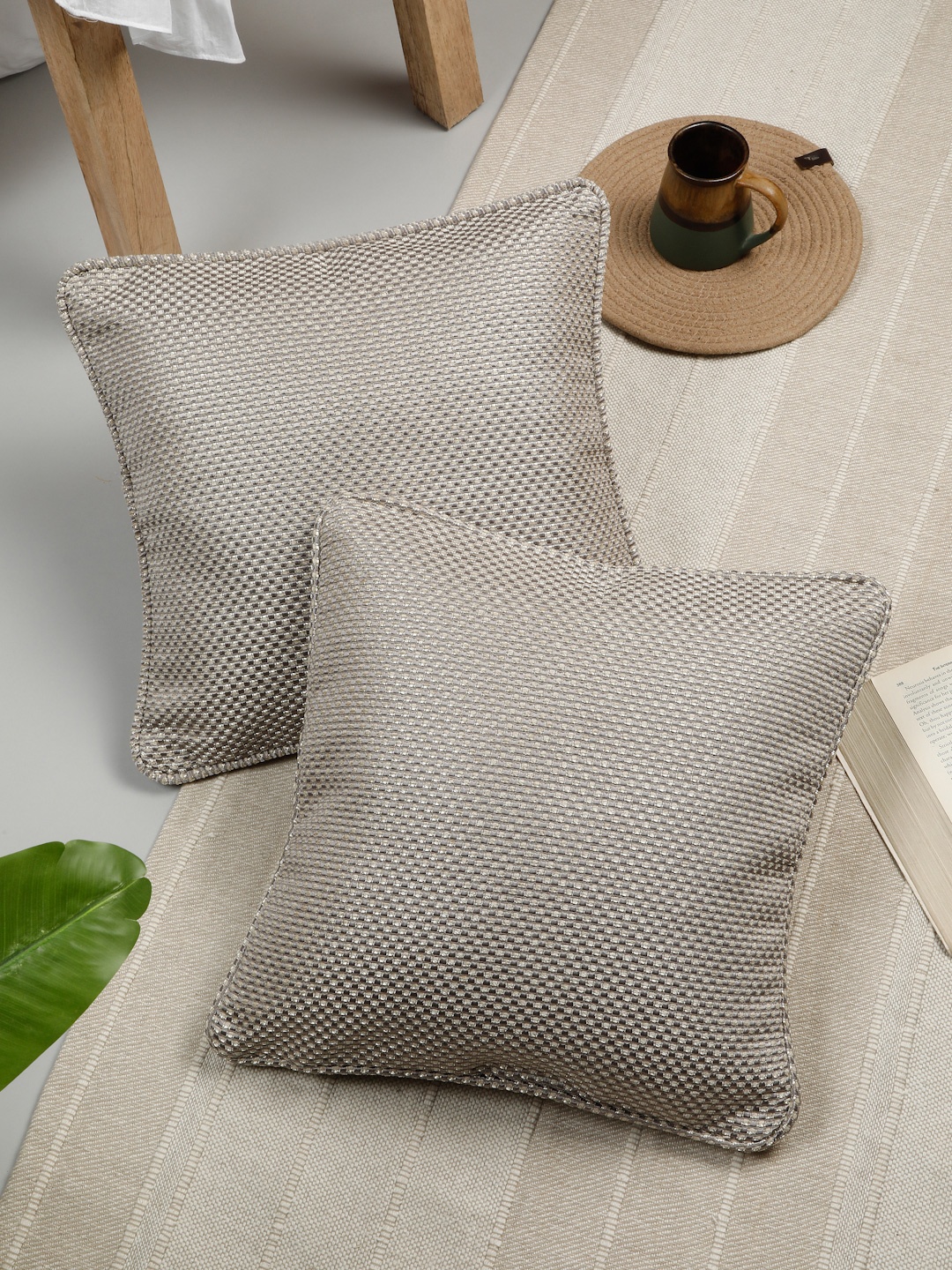 

ROSARA HOME Grey Set of 2 Textured Jacquard Square Cushion Covers